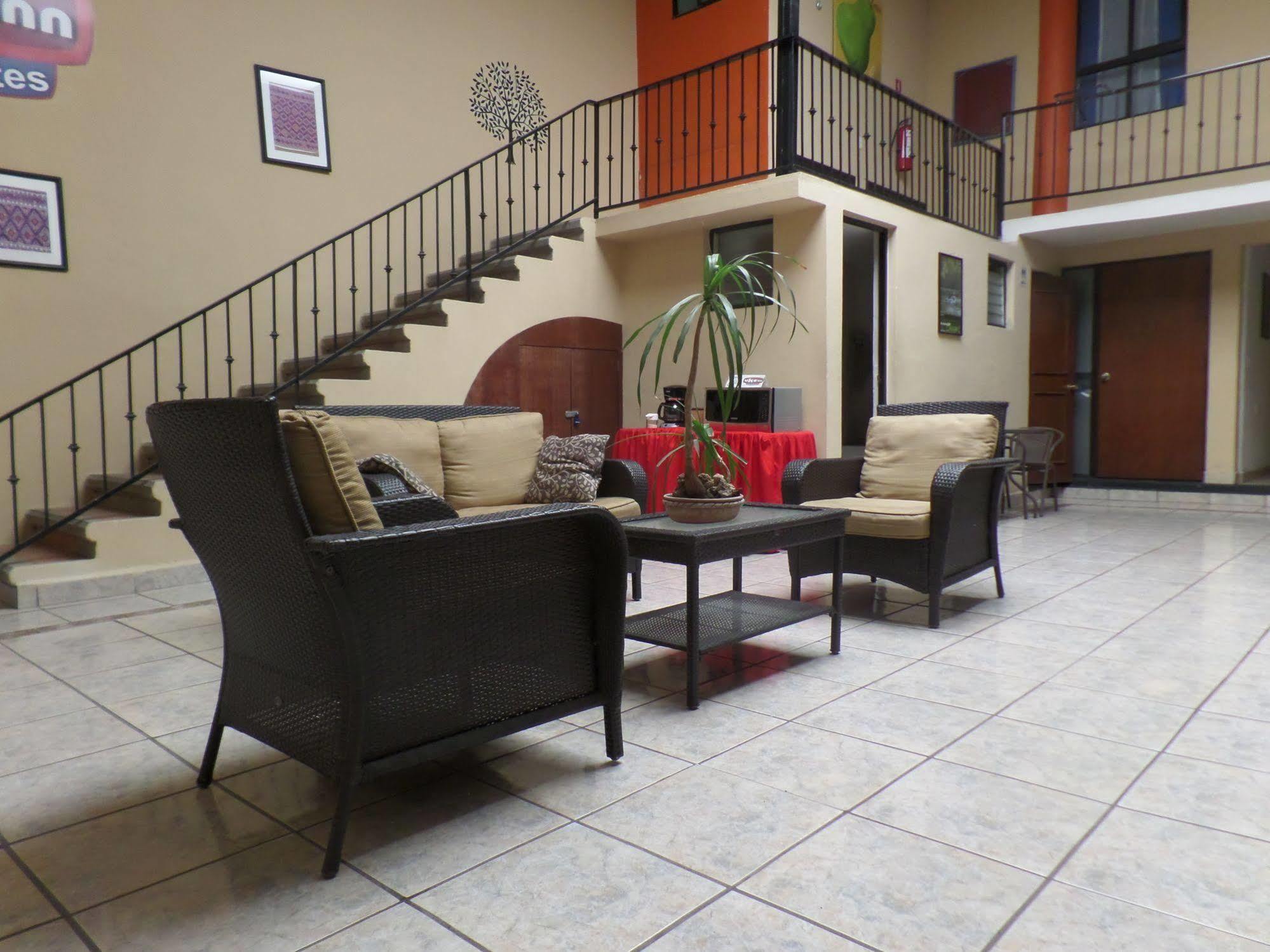 Uke Inn Hotel & Suites Xamaipak Tuxtla Gutiérrez Εξωτερικό φωτογραφία